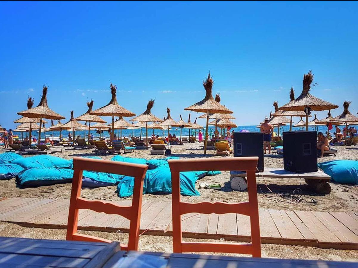 Yvo Lioness & Mamaia Nord Apartment Navodari Exterior photo