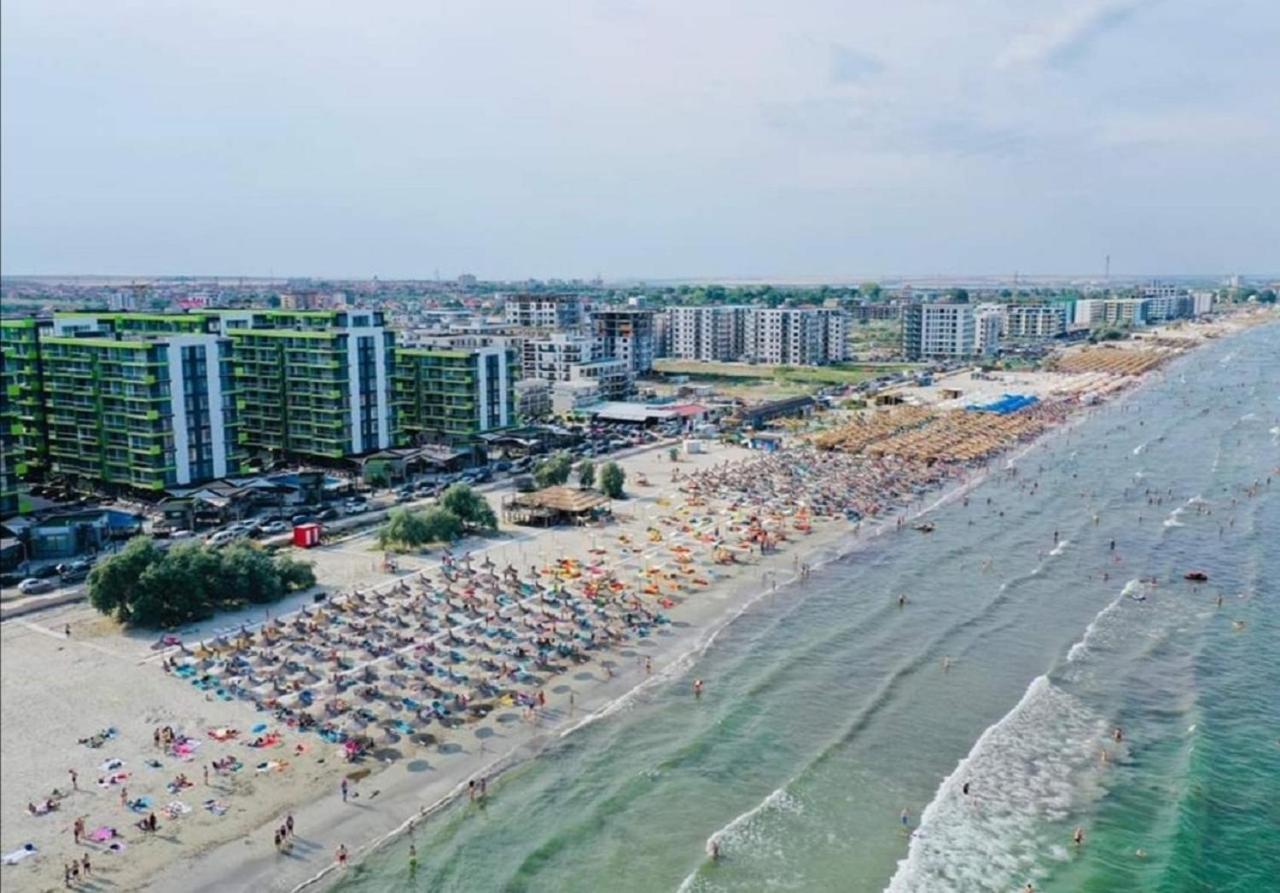 Yvo Lioness & Mamaia Nord Apartment Navodari Exterior photo